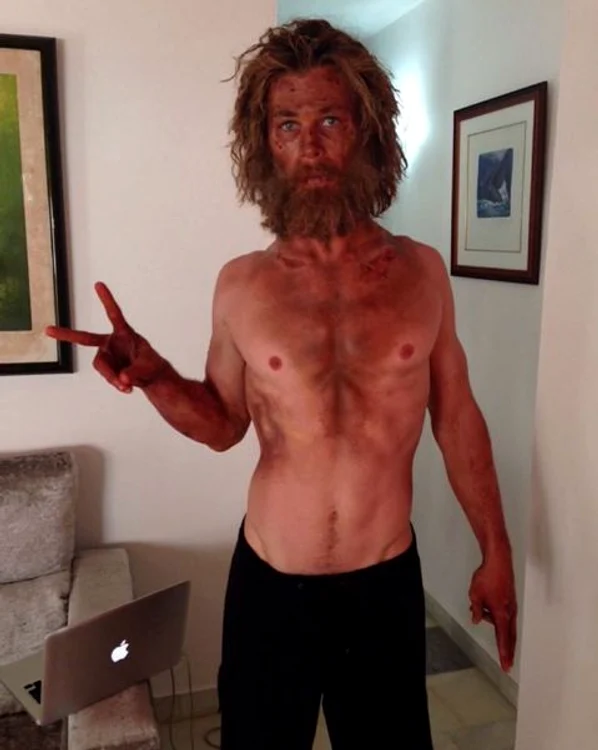 Chris hemsworth jpeg