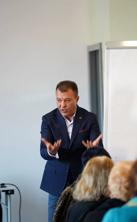 Anatol Basarab, Facebook jpg