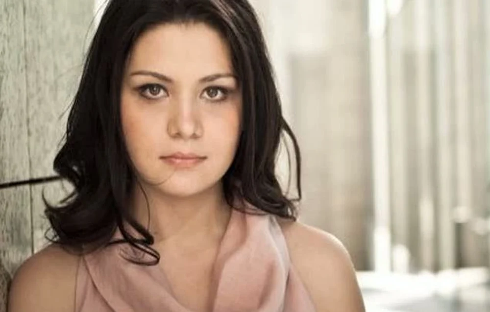 Andreea Lambru, director la Electrica S.A, are omisiuni în declarația de interese. Nu a menționat o firmă la care este acționar