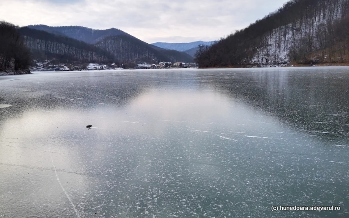 Lacul Cinciş. Foto: Daniel Guţă. ADEVĂRUL