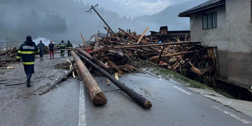 Inundatii in judetul Suceava  Foto DSU jpg