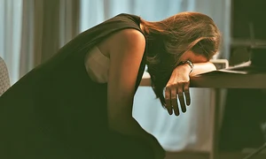 Durerea pricinuită de pierderea cuiva drag, ca urmare a infectării, e accentuată de protocolul dur al funeraliilor gif