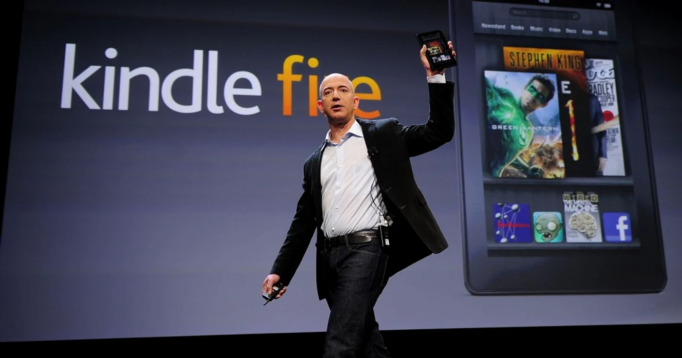 Jeff Bezos, şeful Amazon, la prezentarea Kindle Fire