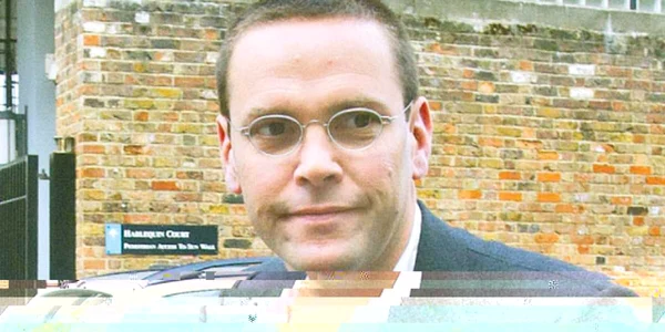 James Murdoch şi-a dat demisia din funcţia  de preşedinte al BSkyB  cu câteva zile înainte  de anunţul official privind spargerea emailurilor