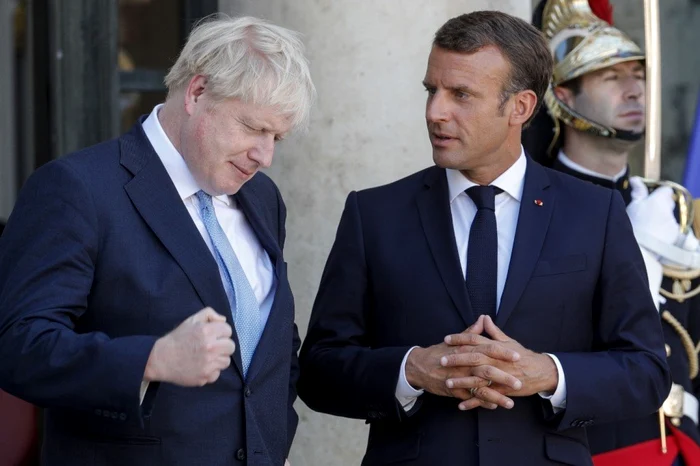 Premierul britanic Boris Johnson şi preşedintele Franţei, Emmanuel Macron