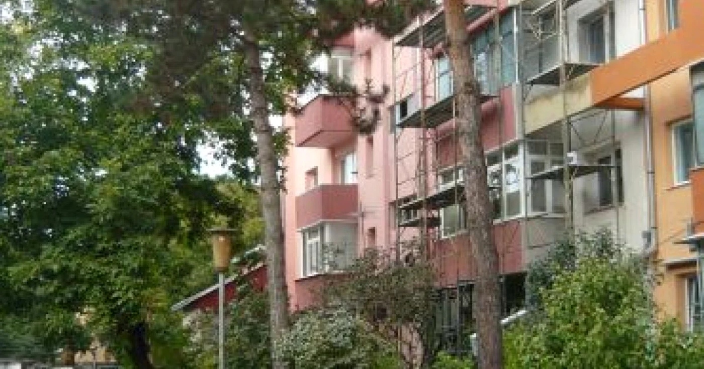 Suceava: Primele blocuri reabilitate de Guvern