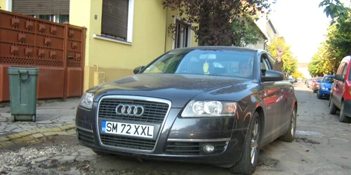 Şoferii sătmăreni chetuie sume considerabile pe avariile cauzate de gropi