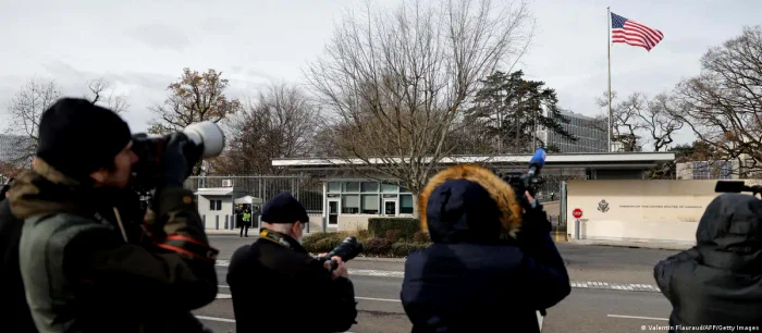 La Geneva au loc negocieri privind noile propuneri de încheiere a războiului din Ucraina