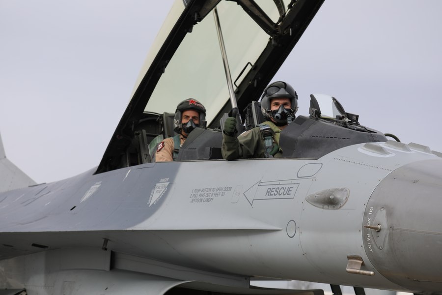 Moscova lansează un avertisment nuclear în legătură cu noile avioane F-16 livrate Ucrainei