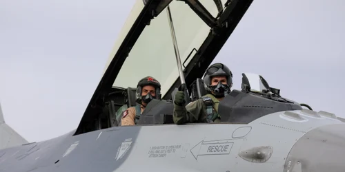 Centru F16 86AB (37) JPG