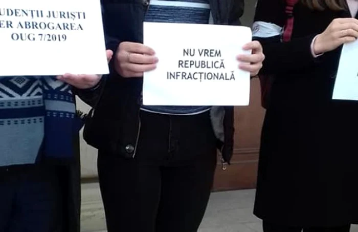 protest uaic 5 sursa ilovan gabriela