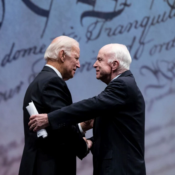 Joe Biden şi John McCain,în 2017  Sursă foto: Shutterstock