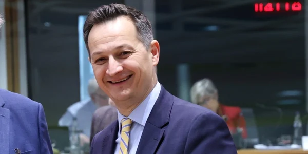 Alin Andrieș FB MF jpg