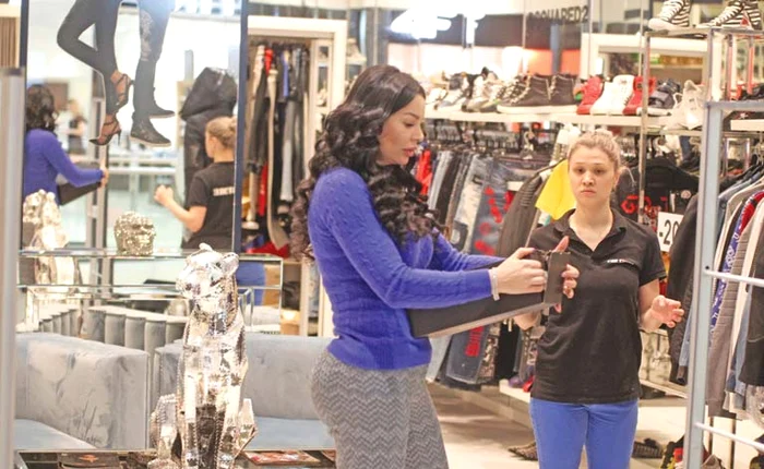 
    Bruneta s-a combinat în februarie cu  Don Juan-ul  