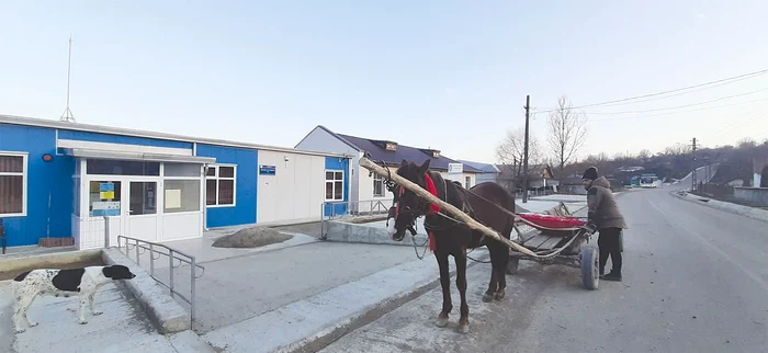 Aceasta e şcoala din comuna Coşula. Foto: adevarul.ro