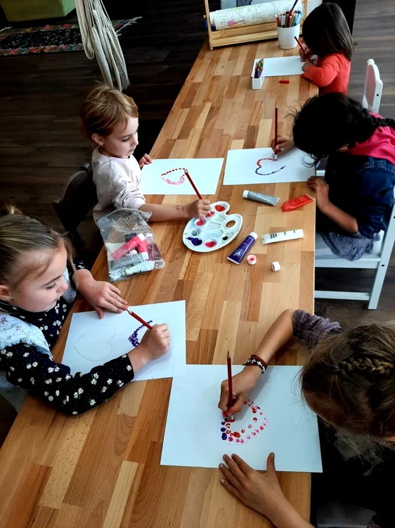 copii activitati atelier joaca dobresti bodo proconsul si loredana marin FOTO loredana marin