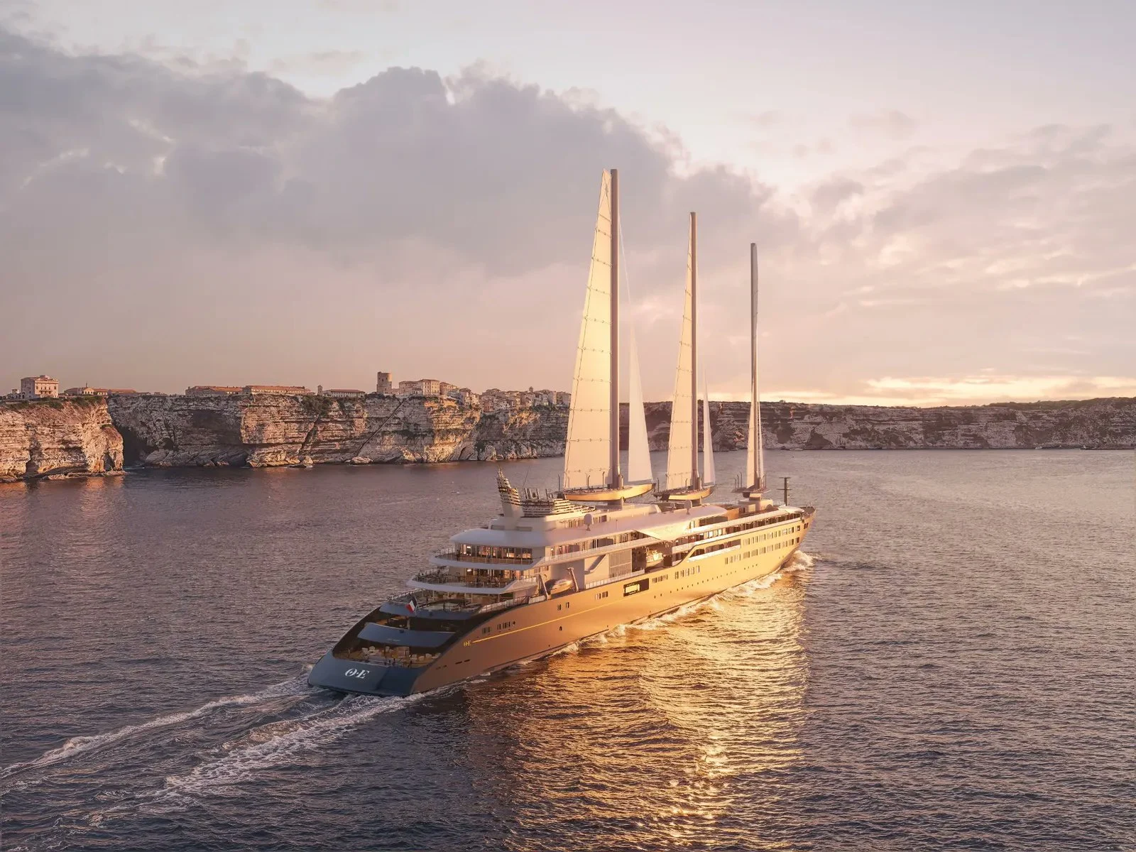 Cel mai mare și luxos yacht cu vele din lume, pregătit pentru prima călătorie. Cum arată Orient Express Corinthian