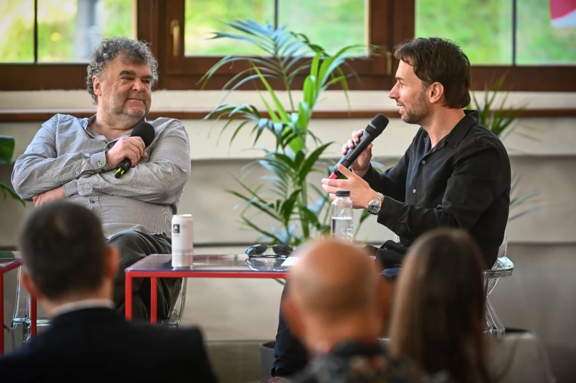 Pippo Delbono şi Octavian Saiu, la conferinţa ulterioară reprezentării spectacolului  "Amore" al regizorului italian, în cadrul Festivalului Internaţional de Teatru de la Sibiu                           FOTOGRAFII: FITS