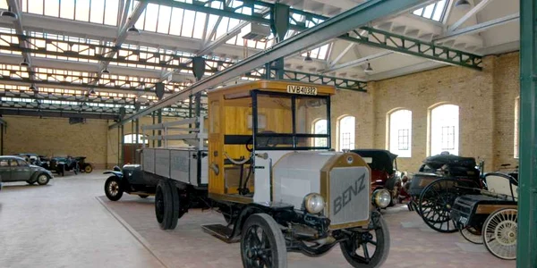 Mercedes-Benz 130 de ani de la naşterea automobilului FOTO Daimler