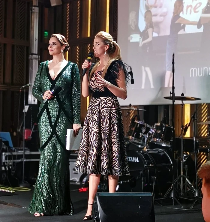 Andreea Marin, alături de Adina Camelia Gal, Președintele Asociației ”Aici pentru TINE”