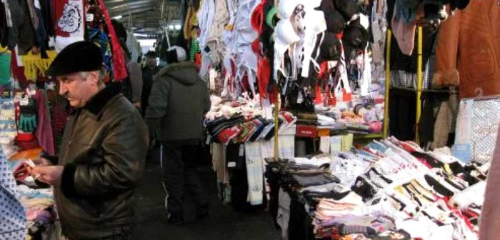 Chiria unei tarabe a ajuns la 50 de euro