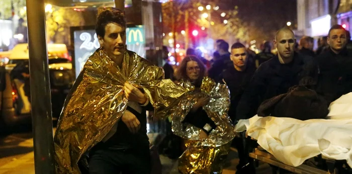 
    Unul dintre teroriștii sinucigași de la Bataclan a fost indentificatFoto: AP  