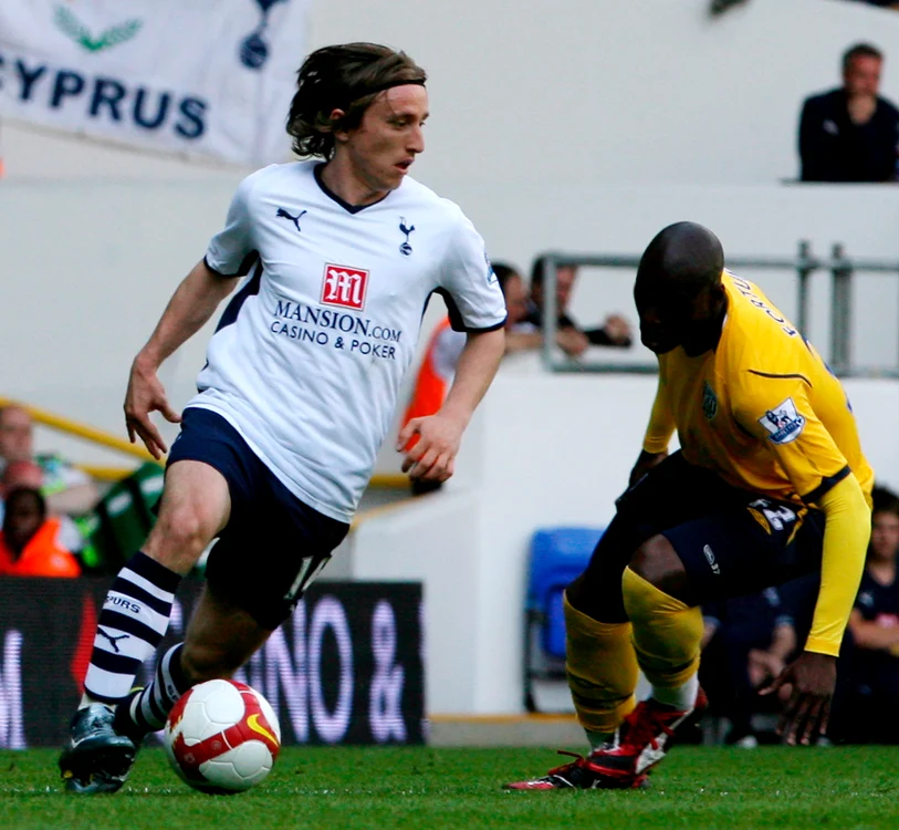 
    Luka Modric (stânga) şi-a dublat veniturile  
