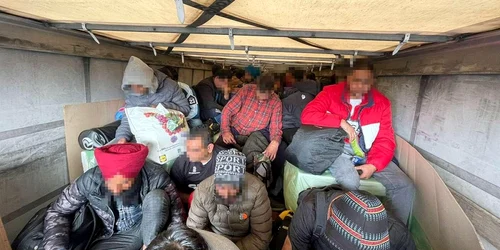 migranti straini foto politia de frontiera