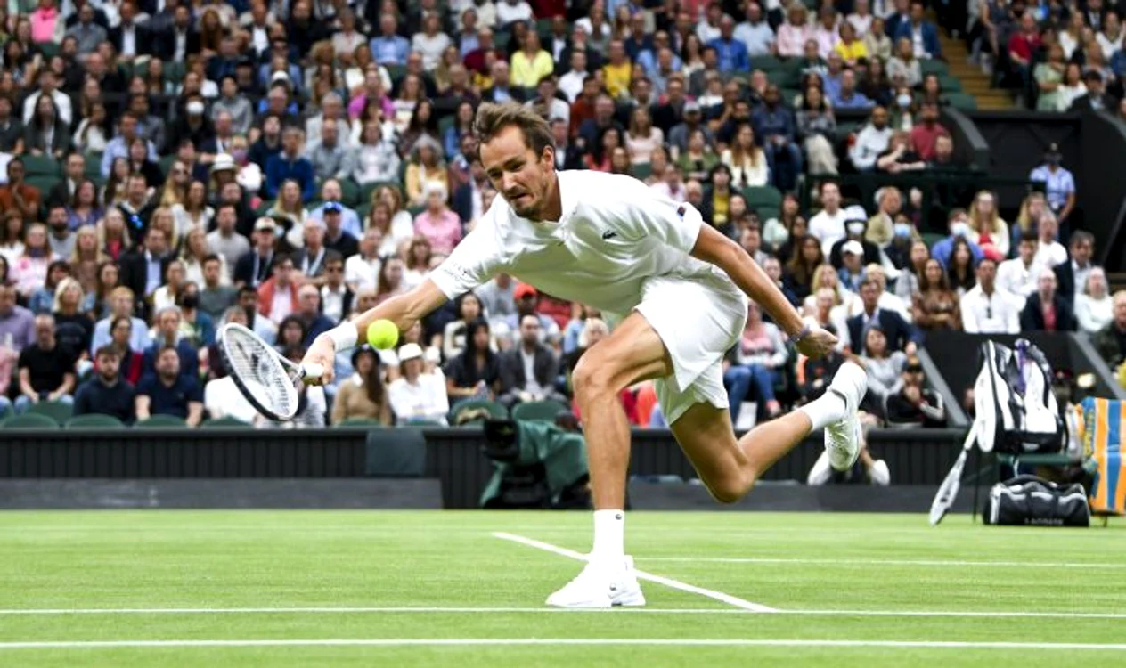 Daniil Medvedev ar fi fost favorit 1 sau 2 la Wimbledon (FOTO: EPA)