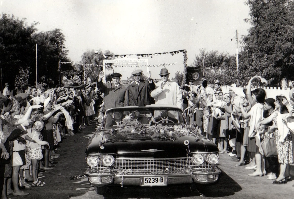 Nicolae Ceaușescu, vizită în regiunea Galați (© „Fototeca online a comunismului românesc”, cota: 382/1966)