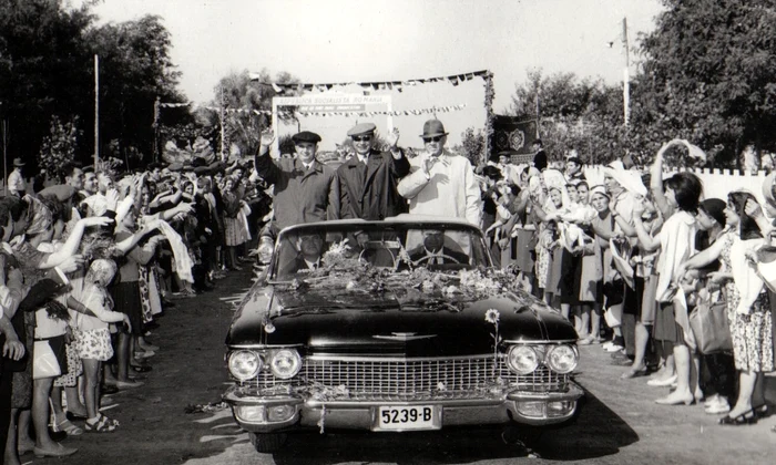 Nicolae Ceaușescu, vizită în regiunea Galați (© „Fototeca online a comunismului românesc”, cota: 382/1966)