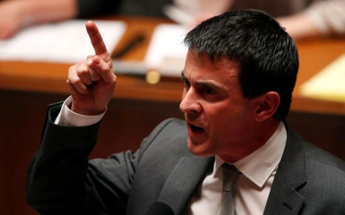Manuel Valls: "Comisia Europeană a propus să fie create centre de primire pentru 160.000 de solicitanţi de azil. Franţa a propus să primească 30.000. Nu va primi mai mulţi"
