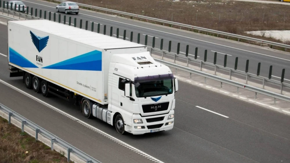 FAN Courier respinge zvonurile privind retragerea de pe piață: „Compania își continuă dezvoltarea”