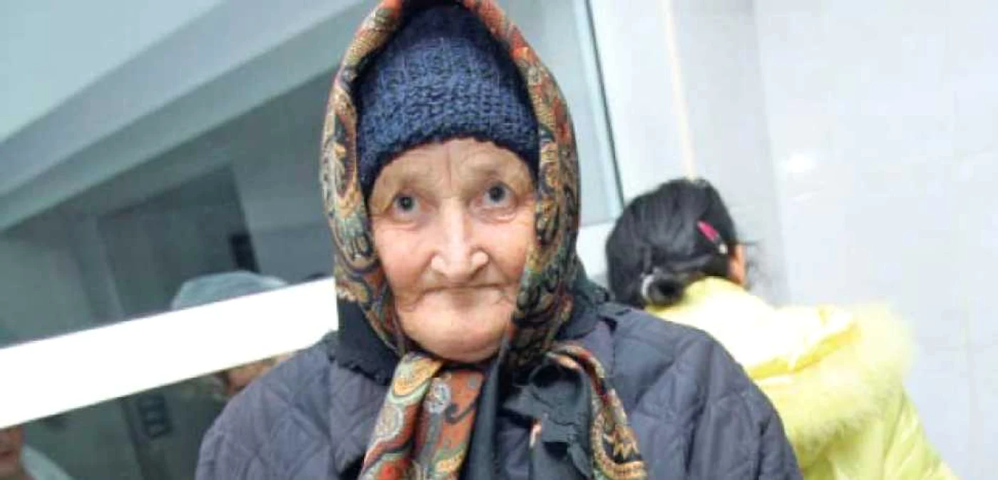 Sărăcia afectează tot  mai mulţi români