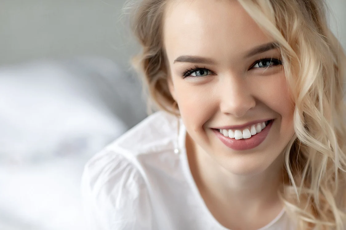 young pretty woman outdoor jpg