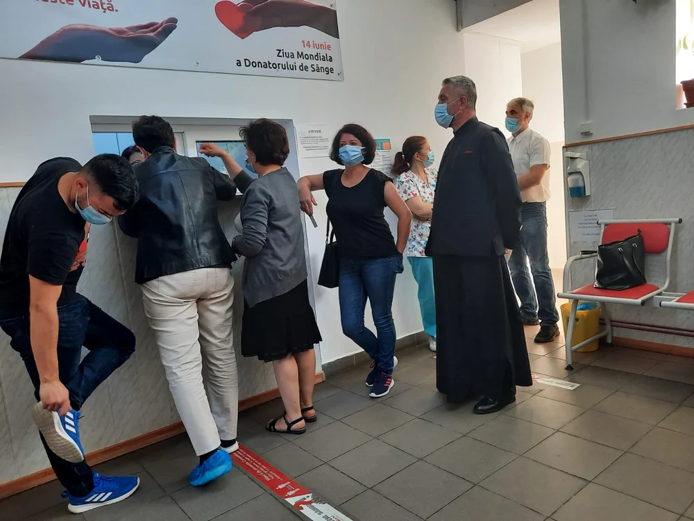 Recoltare sânge în urma exploziilor de la Crevedia. FOTO Centrul de Transfuzii din Dâmbovița