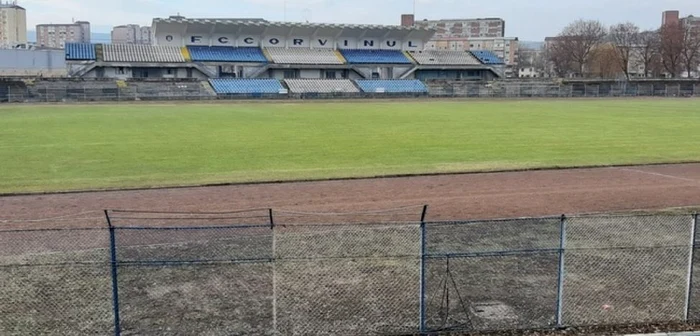 stadionul corvinul hunedoara foto daniel guta