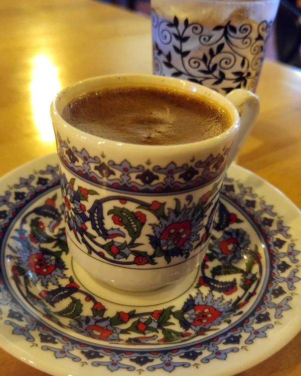 Cafeaua turcească - inclusă în patrimoniul mondial UNESCO Foto reddit com