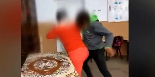 profesoara batuta liceu vulcan foto observator news jpg