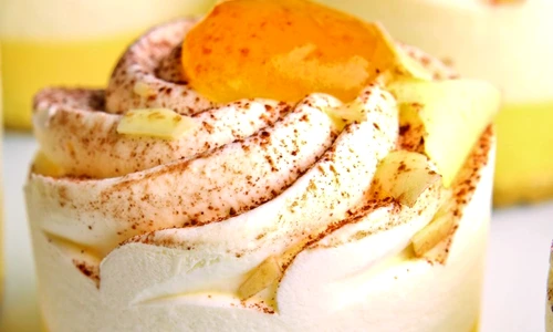 prajitura cu crema de vanilie si frisca jpeg