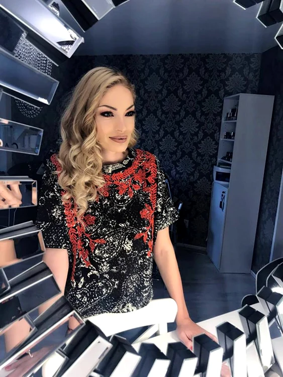 Valentina Pelinel afaceri jpeg