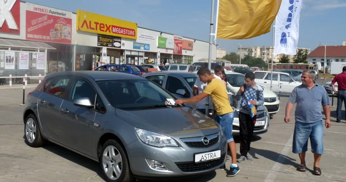 A început târgul expoziţional "Auto Muntenia"