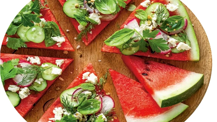 salata de castraveti cu pepene verde jpg