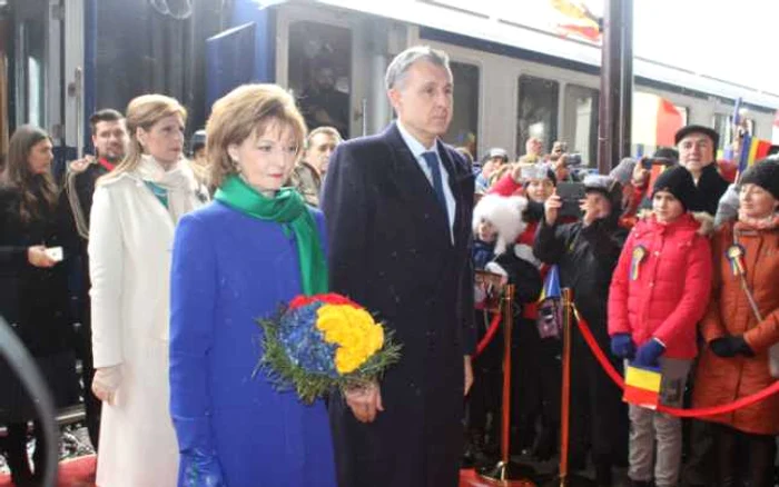 Principesa moştenitoare Margareta, întâmpinată cu flori în tricolorul românesc, la Buşteni