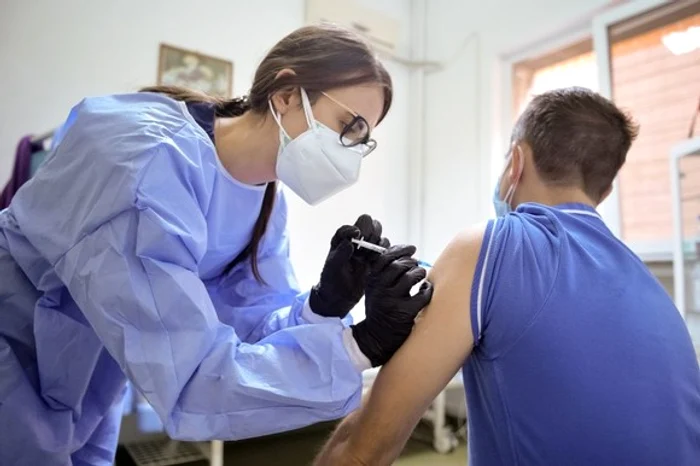 Pentru început, vor fi vaccinați copiii cu vârste între 12 și 16 ani