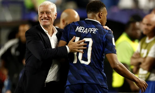 Didier Deschamps si Kylian Mbappe (EPA) jpg