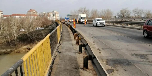 slobozia podul peste raul ialomita este in reabilitare foto drdp constanta