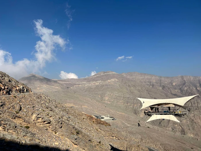 Aceasta este platforma suspendată pe care se „aterizează” (Foto: Click!)