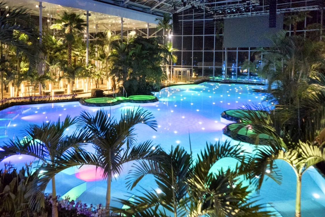 Therme Bucureşti este situat la 10 minute distanţă de Capitală