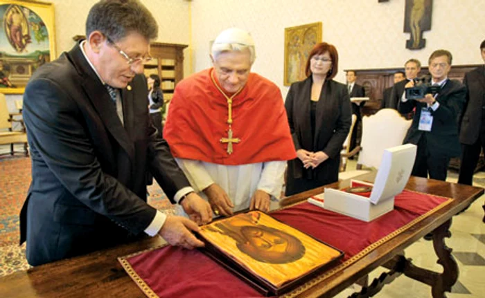 În mai anul acesta, într-o vizită privată la Papa Benedict al XVI-lea